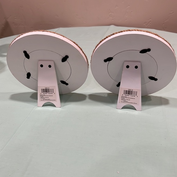 A Pair of Beach Picture Frames - Picture 2 of 2